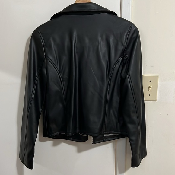Gap Faux leather jacket with pockets in black - Picture 2 of 5